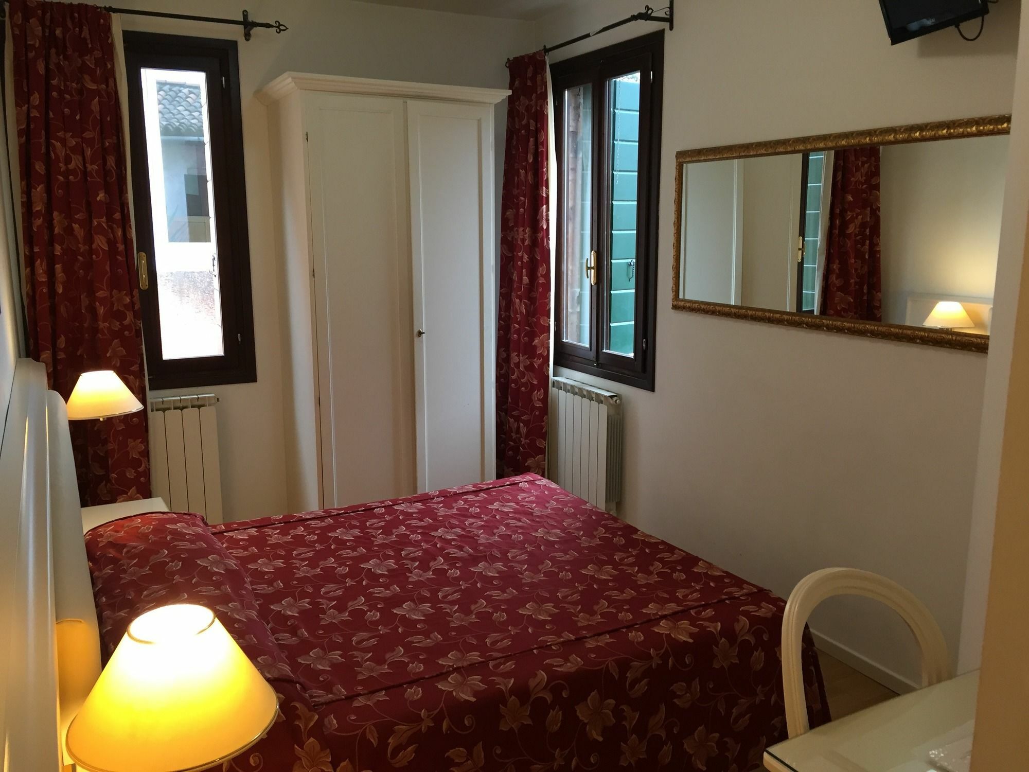 Albergo Ai Tolentini Venecia Exterior foto